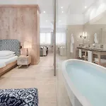 Hochschober מלון