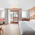 Hochschober מלון 4*